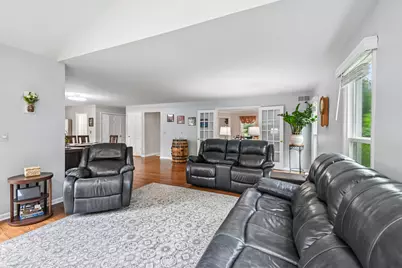 5N630 Leslie Court, Saint Charles, IL 60175 - Photo 9