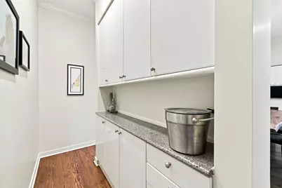 107 W Delaware Place #F, Chicago, IL 60610 - Photo 13