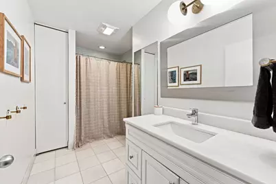 107 W Delaware Place #F, Chicago, IL 60610 - Photo 35