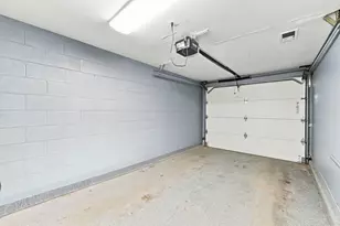 107 W Delaware Pl, Chicago, IL 60610 - Photo 43