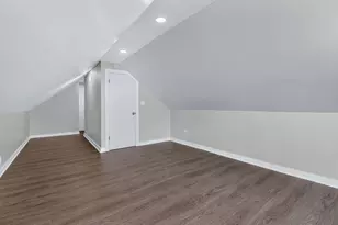 112 S Iowa Ave, Addison, IL 60101 - Photo 9
