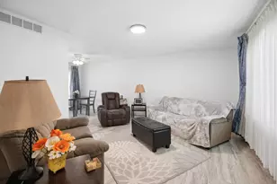 26 Skyview Dr, Springfield, IL 62702 - Photo 7