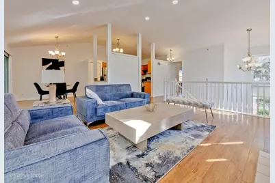 121 Commons Court, Wheeling, IL 60090 - Photo 9