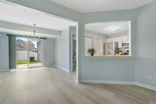 365 Lakewood Blvd, Park Forest, IL 60466 - Photo 9
