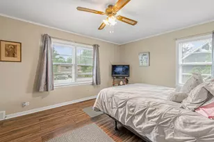 6918 Parkside Ave, Countryside, IL 60525 - Photo 7