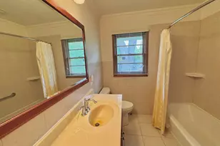 303 Gayle Ave, Dekalb, IL 60115 - Photo 7