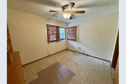 303 Gayle Avenue, Dekalb, IL 60115 - Photo 9