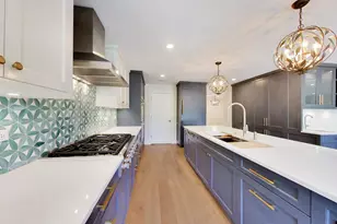 4044 Chester Dr, Glenview, IL 60026 - Photo 9