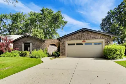 4044 Chester Drive, Glenview, IL 60026 - Photo 1