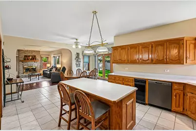 9237 Kedvale Avenue, Oak Lawn, IL 60453 - Photo 13