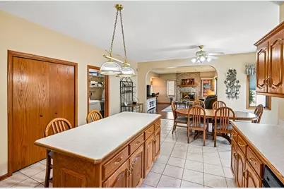 9237 Kedvale Avenue, Oak Lawn, IL 60453 - Photo 15