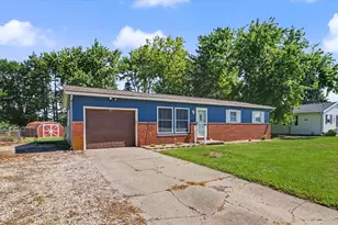 406 Northgate Dr, Saint John, IL 61873 - Photo 3