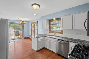509 Mooney Dr, Joliet, IL 60435 - Photo 9