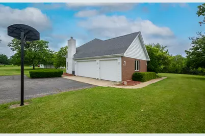 2302 English Prairie Road, Spring Grove, IL 60081 - Photo 5