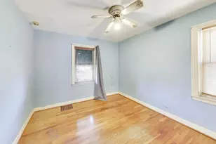423 Frederick Ave, Bellwood, IL 60104 - Photo 11