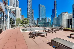 240 E Illinois St, Chicago, IL 60611 - Photo 21