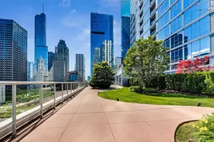 240 E Illinois St, Chicago, IL 60611 - Photo 23