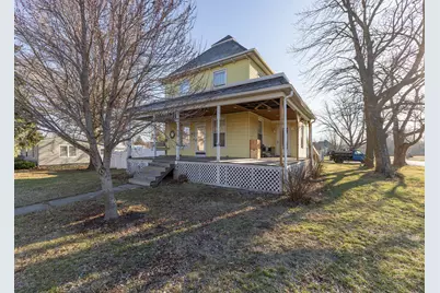 112 S State Street, Atkinson, IL 61235 - Photo 1
