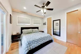 879 N Marshfield Ave, Chicago, IL 60622 - Photo 9