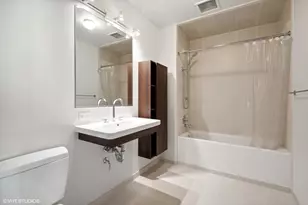 1345 S Wabash Ave, Chicago, IL 60605 - Photo 11