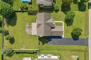 2457 Bryn Mawr Ln, Crystal Lake, IL 60014 - Photo 3