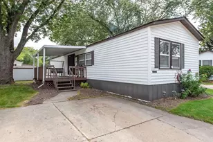 3285 Meadow Dr, Park City, IL 60085 - Photo 1