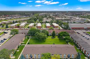 8820 N Western Ave, Des Plaines, IL 60016 - Photo 15