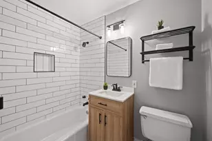 8820 N Western Ave, Des Plaines, IL 60016 - Photo 9