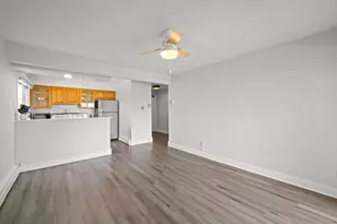 8820 N Western Ave, Des Plaines, IL 60016 - Photo 5