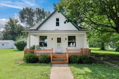120 E Main Street, Stanford, IL 61774 - Photo 1