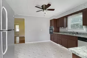 120 E Main St, Stanford, IL 61774 - Photo 9