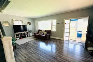 411 W Washington St, Hoopeston, IL 60942 - Photo 7