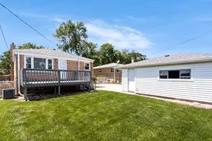 10245 S 52nd Ave, Oak Lawn, IL 60453 - Photo 15