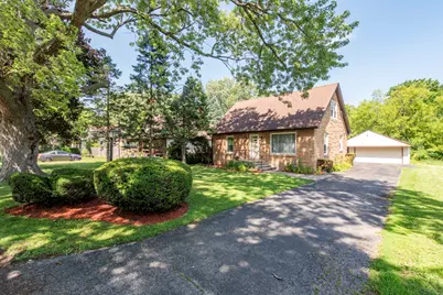 3315 Emmaus Avenue, Zion, IL 60099 - Photo 3