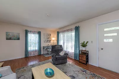 3315 Emmaus Avenue, Zion, IL 60099 - Photo 5