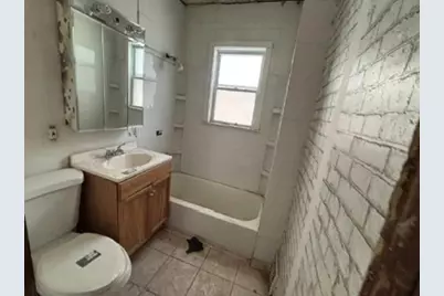 10731 S Eggleston Avenue, Chicago, IL 60628 - Photo 9