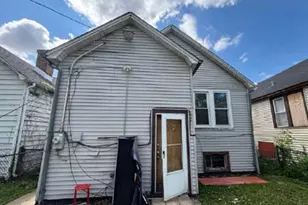 10731 S Eggleston Ave, Chicago, IL 60628 - Photo 3