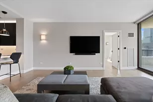 501 N Clinton St, Chicago, IL 60654 - Photo 11