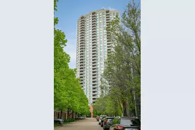 501 N Clinton Street #2004, Chicago, IL 60654 - Photo 1