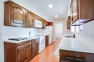 46 Briarcliff Rd, Montgomery, IL 60538 - Photo 7