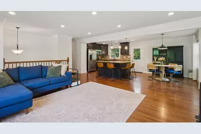9001 E Prairie Road, Evanston, IL 60203 - Photo 3