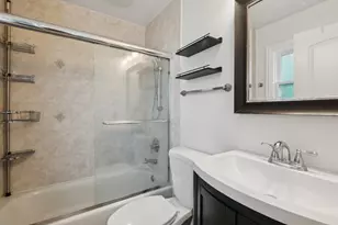 9001 E Prairie Rd, Evanston, IL 60203 - Photo 13