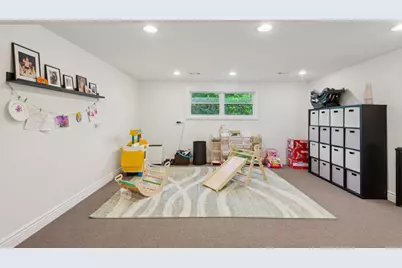 9001 E Prairie Road, Evanston, IL 60203 - Photo 17
