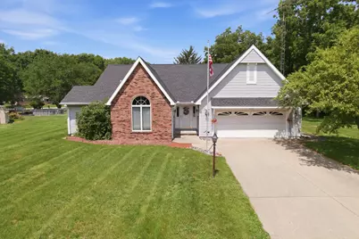 2160 Park Circle, Dixon, IL 61021 - Photo 1
