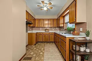 14286 Il State 72 Rte, Genoa, IL 60135 - Photo 7