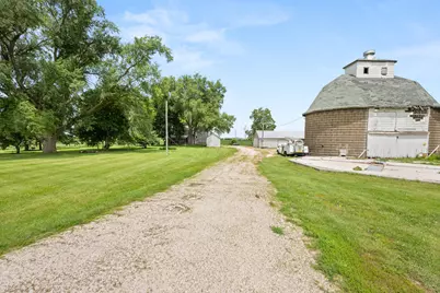 14286 Il State 72 Route, Genoa, IL 60135 - Photo 31