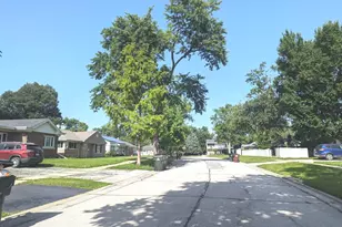 2055 Magnolia Rd, Homewood, IL 60430 - Photo 23