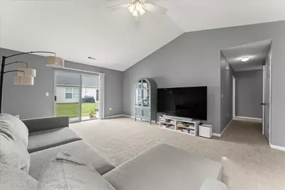 703 Bardeen Lane, Champaign, IL 61822 - Photo 5