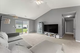 703 Bardeen Ln, Champaign, IL 61822 - Photo 5