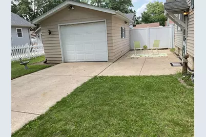 2002 Ridge Avenue, Rockford, IL 61103 - Photo 5